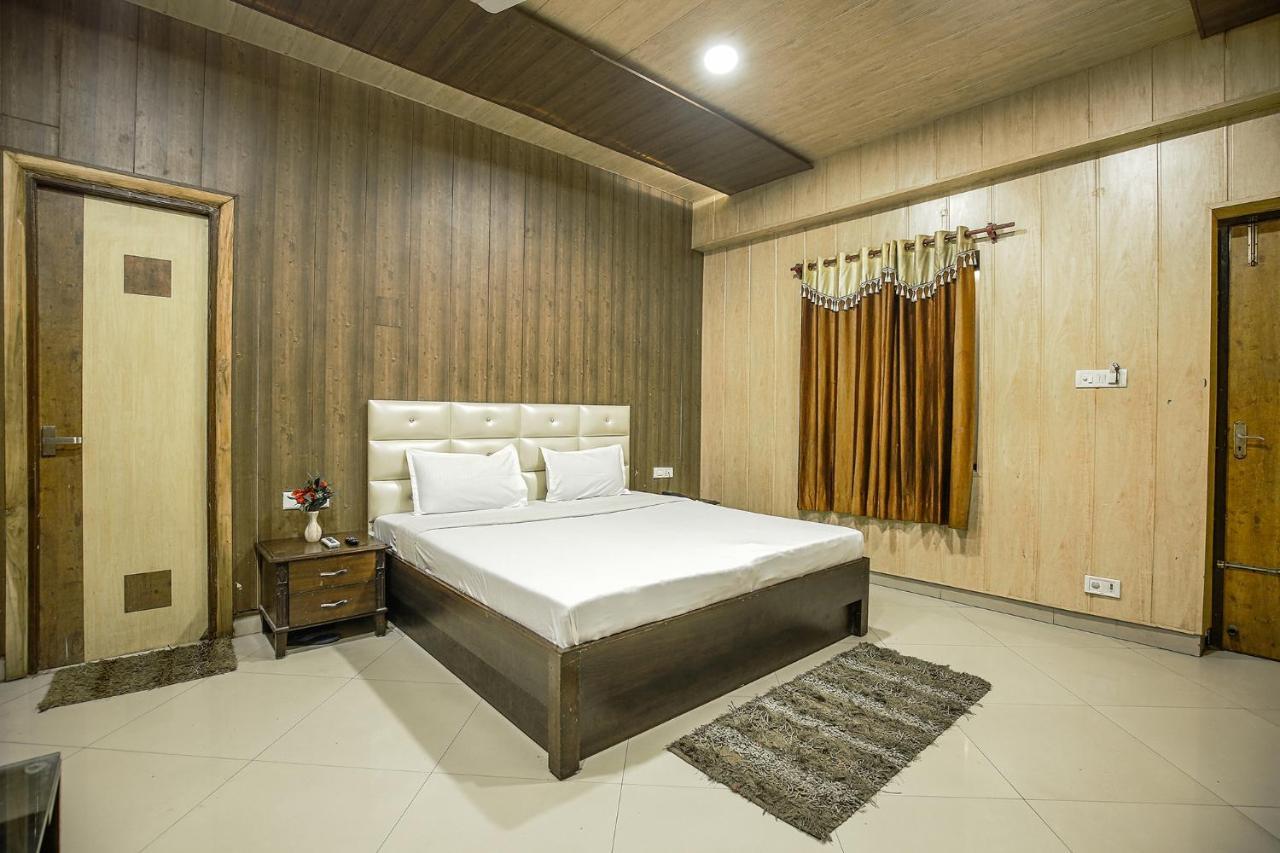 Hotel Hk Continental Amritsar Bagian luar foto