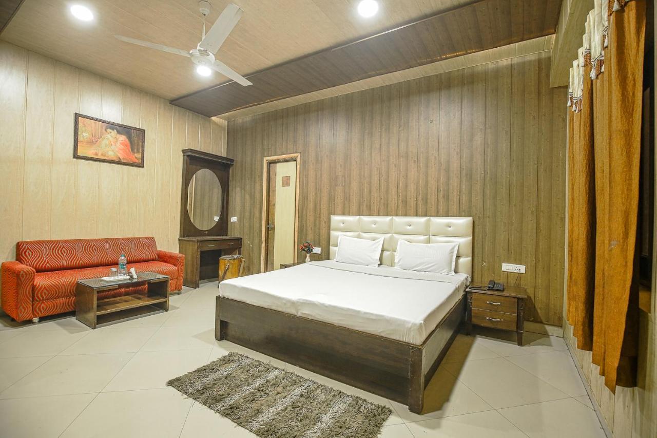 Hotel Hk Continental Amritsar Bagian luar foto