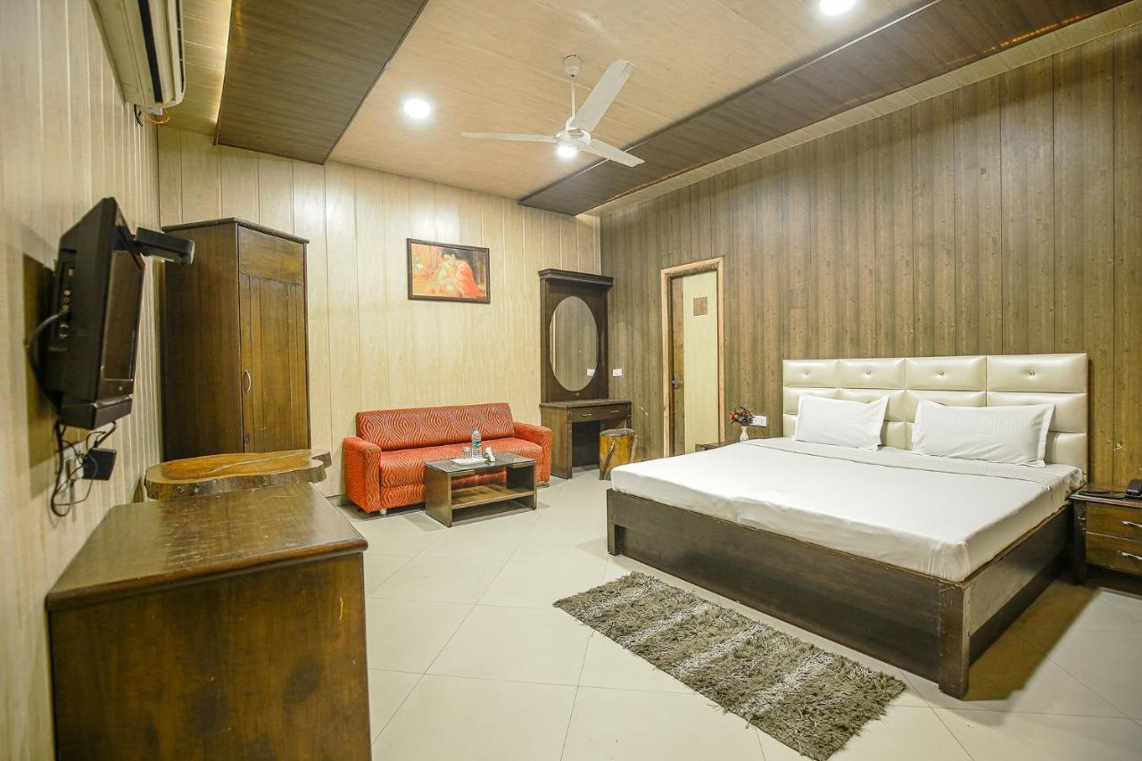 Hotel Hk Continental Amritsar Bagian luar foto