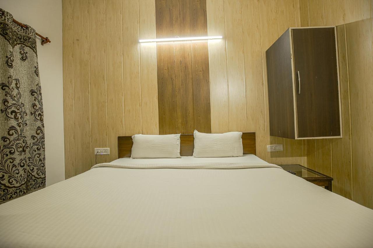 Hotel Hk Continental Amritsar Bagian luar foto