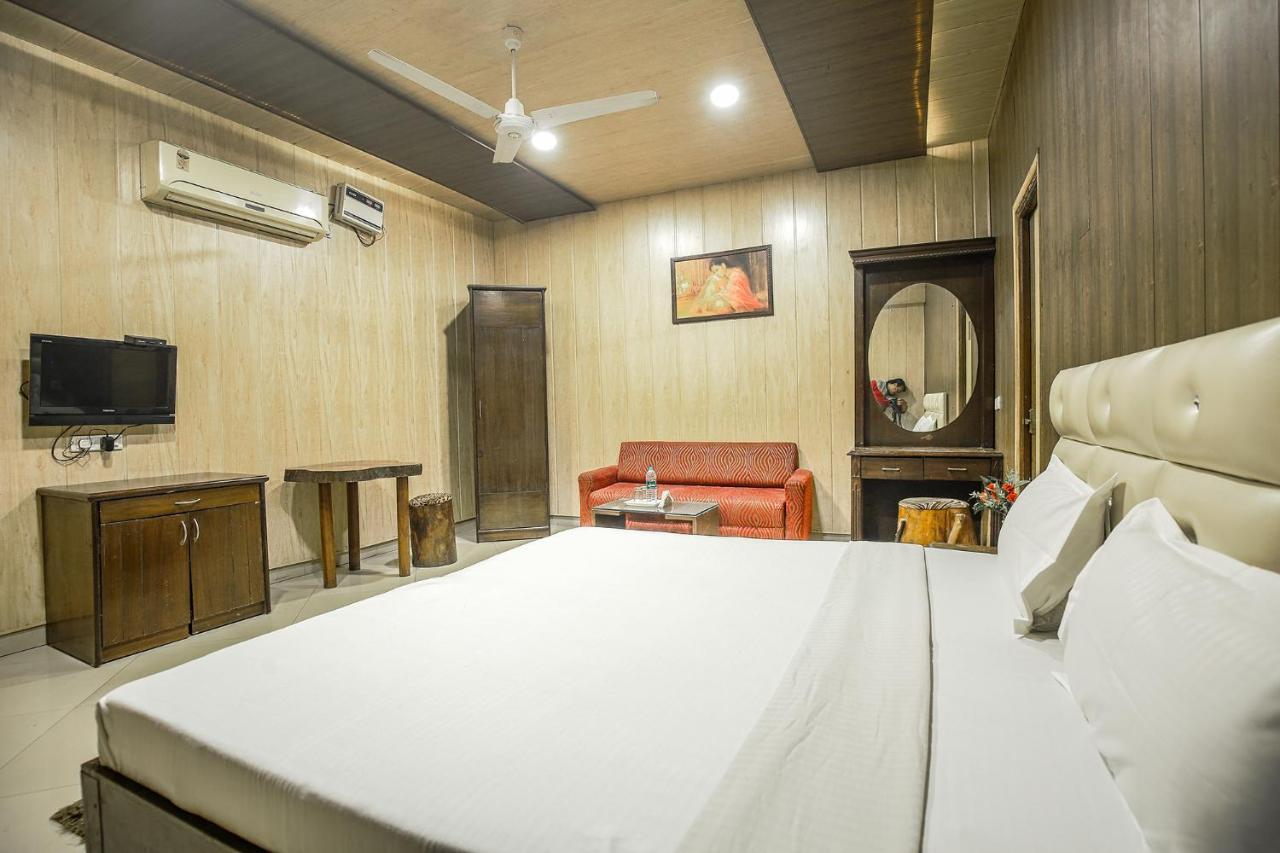 Hotel Hk Continental Amritsar Bagian luar foto