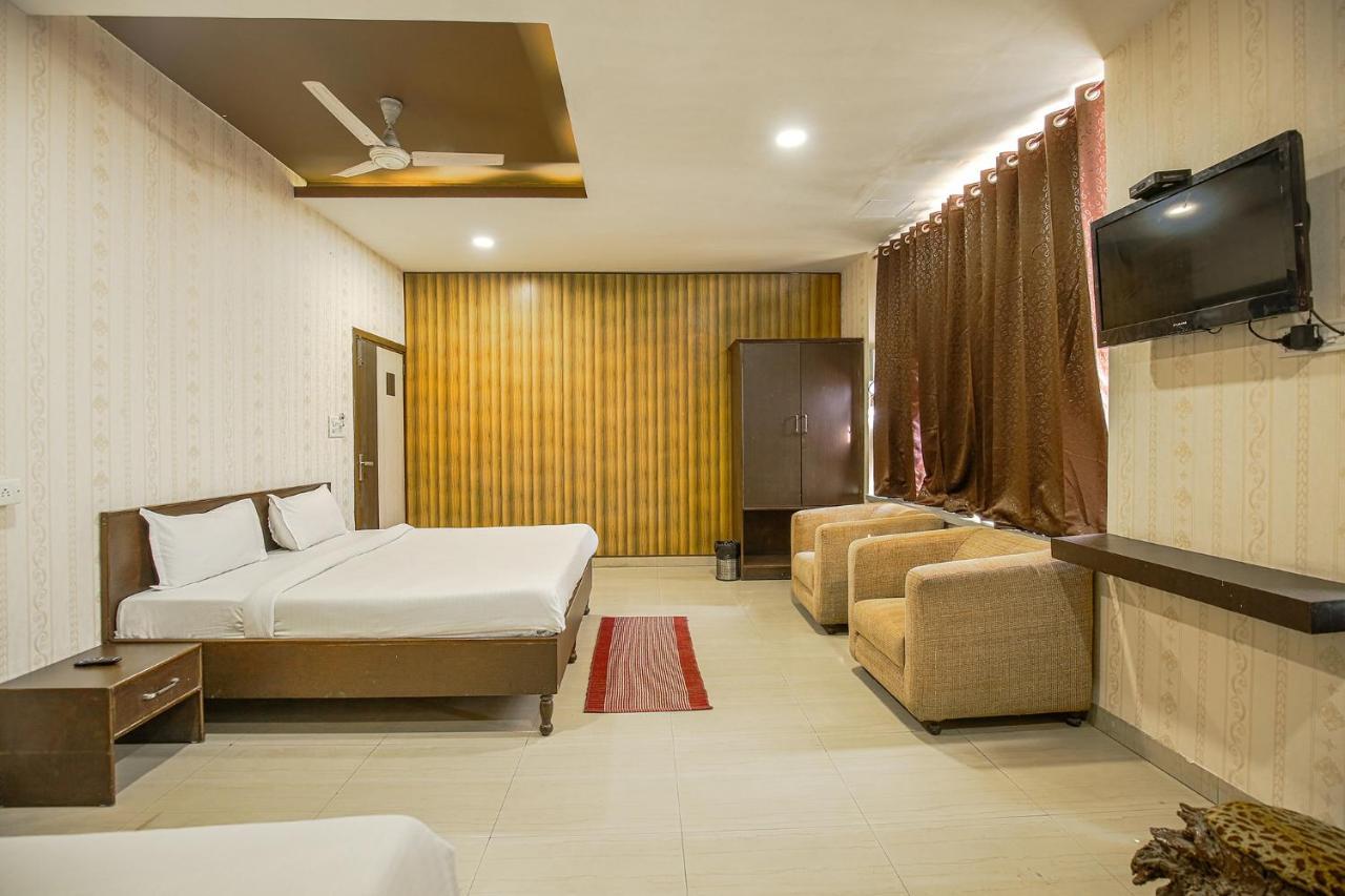 Hotel Hk Continental Amritsar Bagian luar foto
