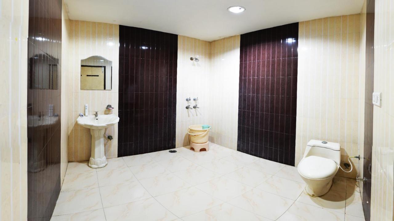 Hotel Hk Continental Amritsar Bagian luar foto