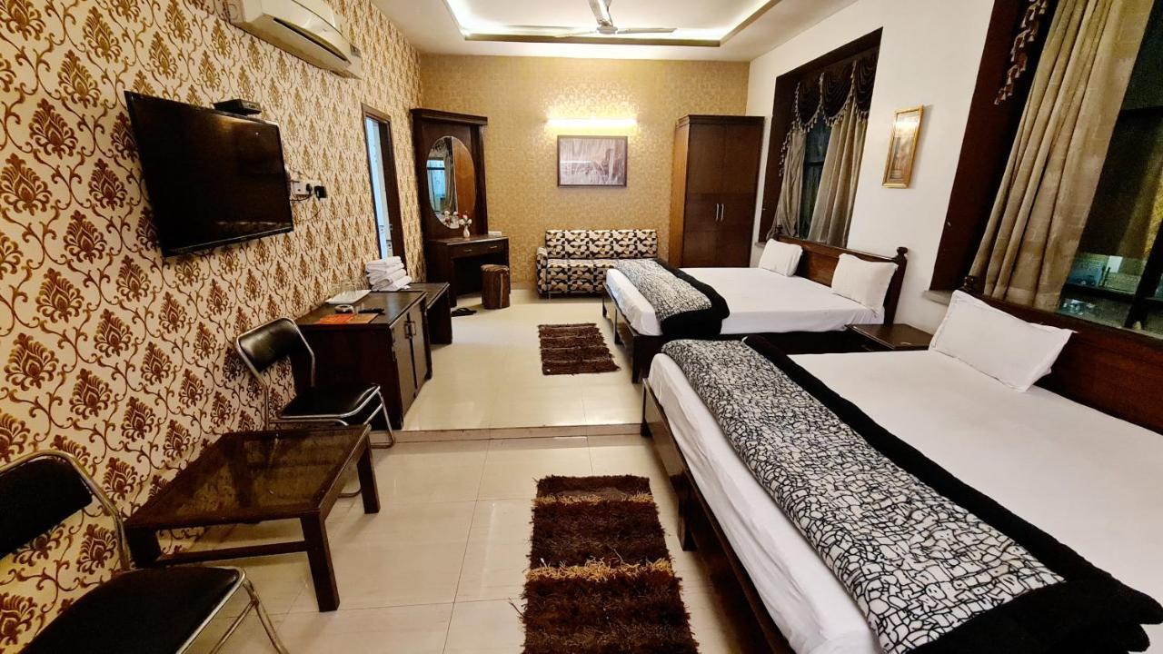 Hotel Hk Continental Amritsar Bagian luar foto