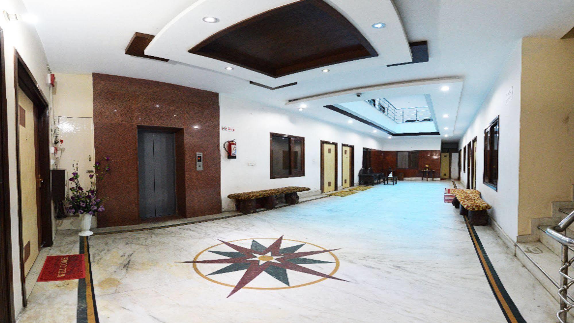 Hotel Hk Continental Amritsar Bagian luar foto