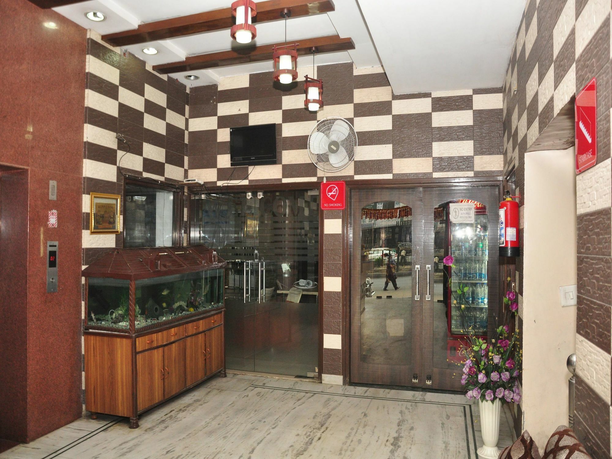Hotel Hk Continental Amritsar Bagian luar foto